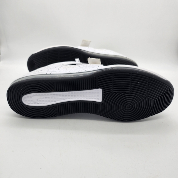 Nike Shoes Mens 18 Air Force Max 2 Basketball White Black AV6245-113 main image 6